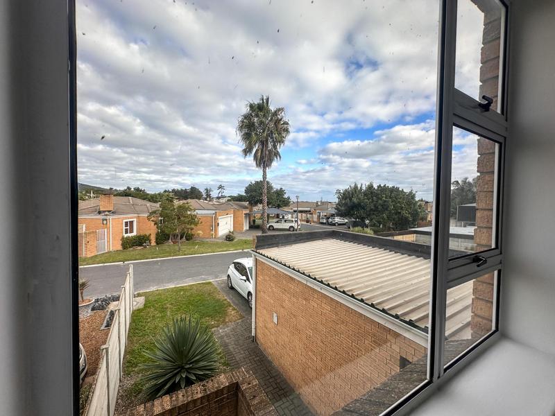 2 Bedroom Property for Sale in Protea Heights Western Cape